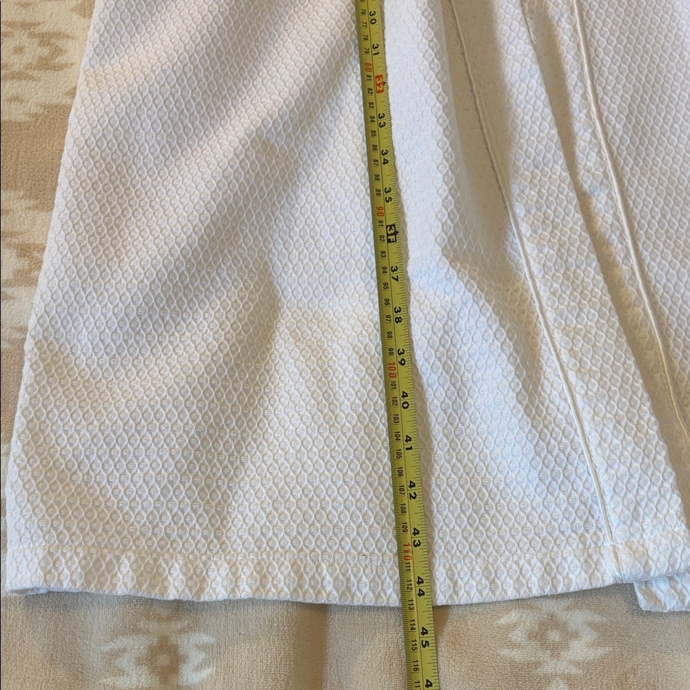 Pure Body White Waffle Textured Robe - Picture 8 of 8